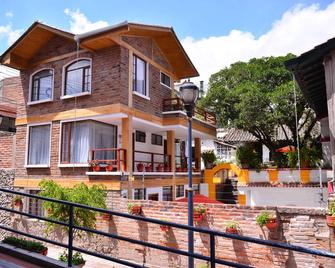 Hostal Riviera Sucre - Otavalo - Edificio