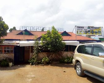 Peacock Restaurant - Nyeri - Bâtiment