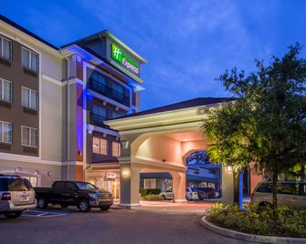 Holiday Inn Express Tampa North - Telecom Park - Tampa - Budynek