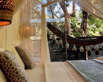 Soleluna Casa Pousada - טרנקוסו - פטיו