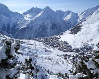 Andromede - 35 - Studio coeur station - 4 pers - Les Deux-Alpes - Clădire