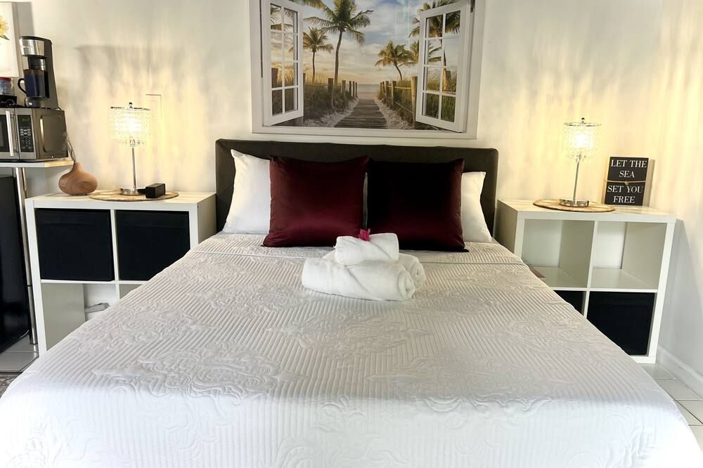 Peaceful Cove Free Parking Near Beach - فورت لاودردال - غرفة نوم