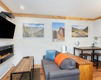 Mountainside Inn 107 by Alpine Lodging Telluride - Telluride - Huiskamer