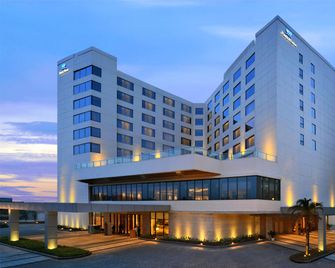 Park Plaza Chandigarh Zirakpur - Zerakpur - Building