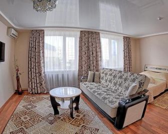 Gostinitsa Tselinnaya - Kostanái - Sala de estar