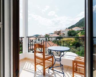 Abbey Resort - Monastiraki - Balcón