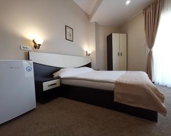 Hotel New Derby - Constanţa - Schlafzimmer