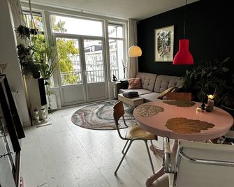 Cozy & light apartment in Amsterdam West - Amsterdam - Eetruimte