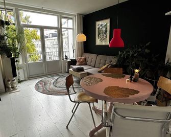Cozy & light apartment in Amsterdam West - אמסטרדם - חדר אוכל