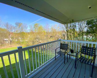 The Central Downtown Inn Suites - Pittsfield - Balkong