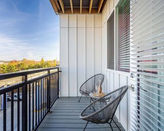 Cozysuites l Luxe 2BR in Downtown Cincinnati #3 - Cincinnati - Balkon