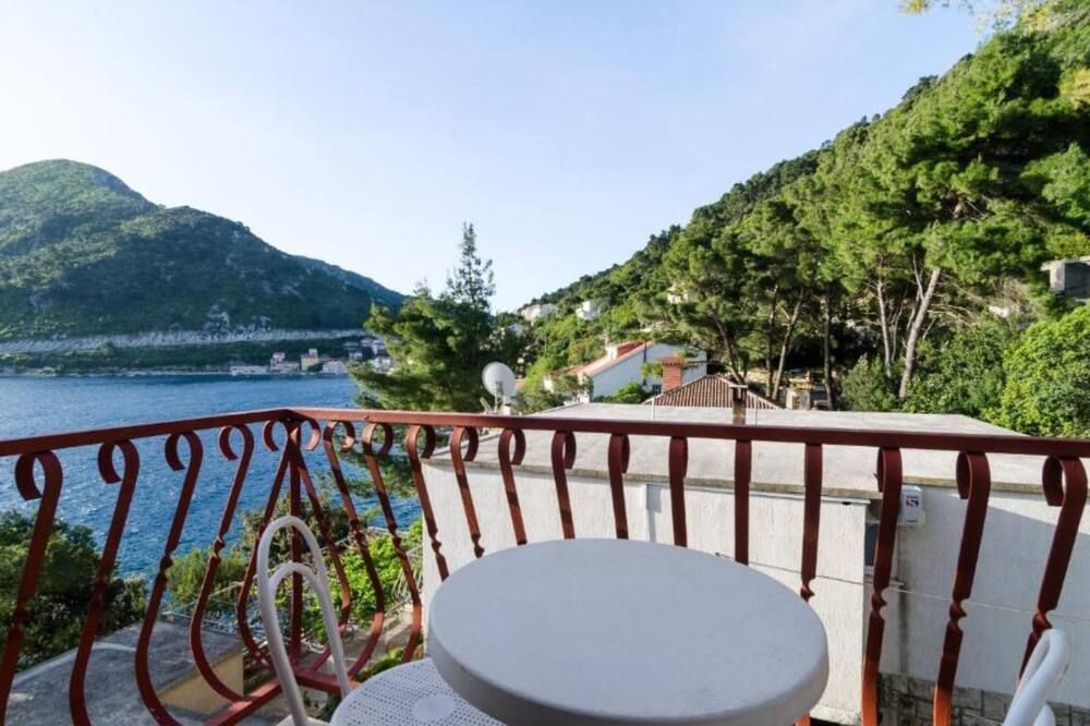 Guest House Sobra 38 - Sobra - מרפסת