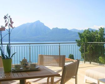 Hotel Galvani - Torri Del Benaco - Parveke