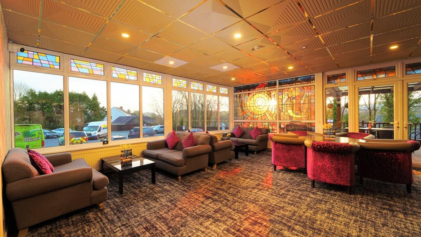 ذي آيفي بوش رويال هوتل باي كومباس هوسبيتاليتي