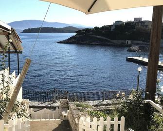 Sea Rose - Kassiopi - Balkon