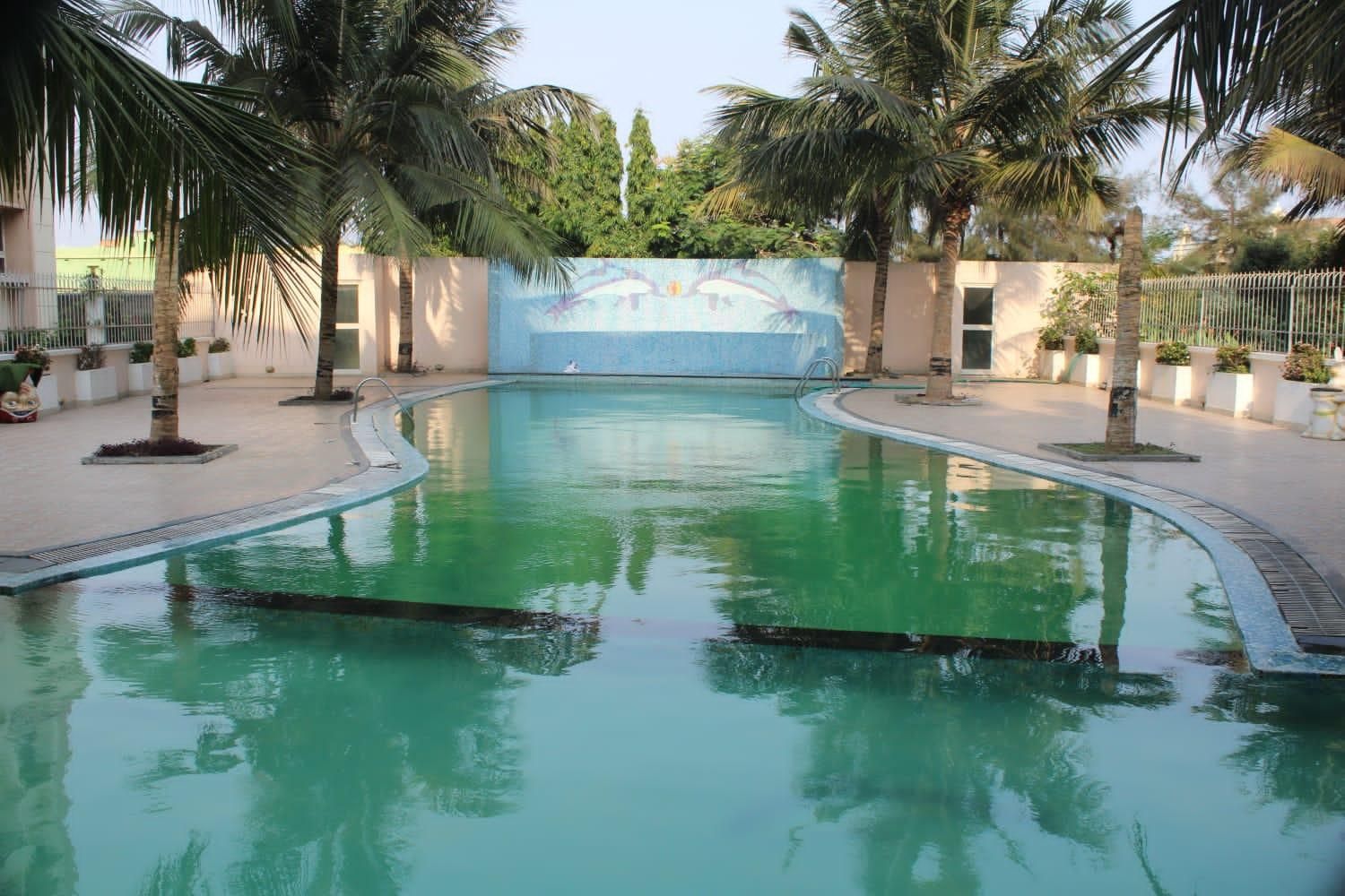 Wekare Krishna Sea Sight Service Apartments - פורי - בריכה