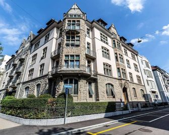 Charming flat / near lake (FB9) - ציריך - בניין