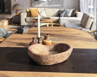 6 person holiday home in Kvalsund - Kvalsund - Living room