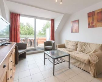 Apartment Ref- 37 by Interhome - Bredene - Wohnzimmer