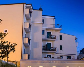 Hotel La Pergola - Castellabate - Rakennus