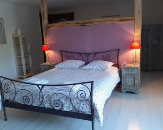 Au Coeur de Mauchat - Saint-Martin-de-Fressengeas - Habitación