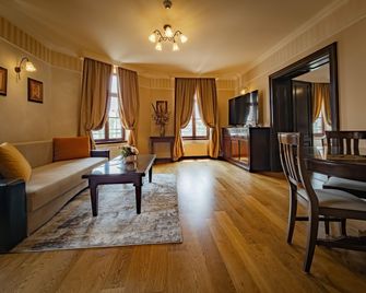 Hotel Iosefin Residence - Timisoara - Bedroom