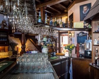 Landhotel & Restaurant Kains Hof - Rudolstadt - Бар