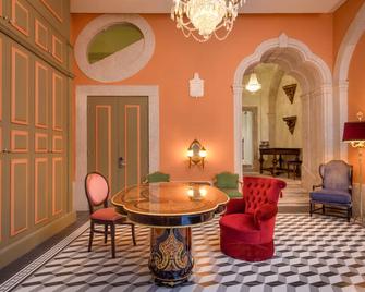Residentas Arco do Bandeira - Lisbon - Dining room