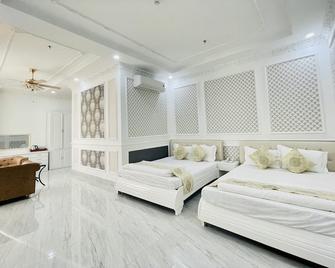 Linh Phuong 6 Hotel - Can Tho - Bedroom