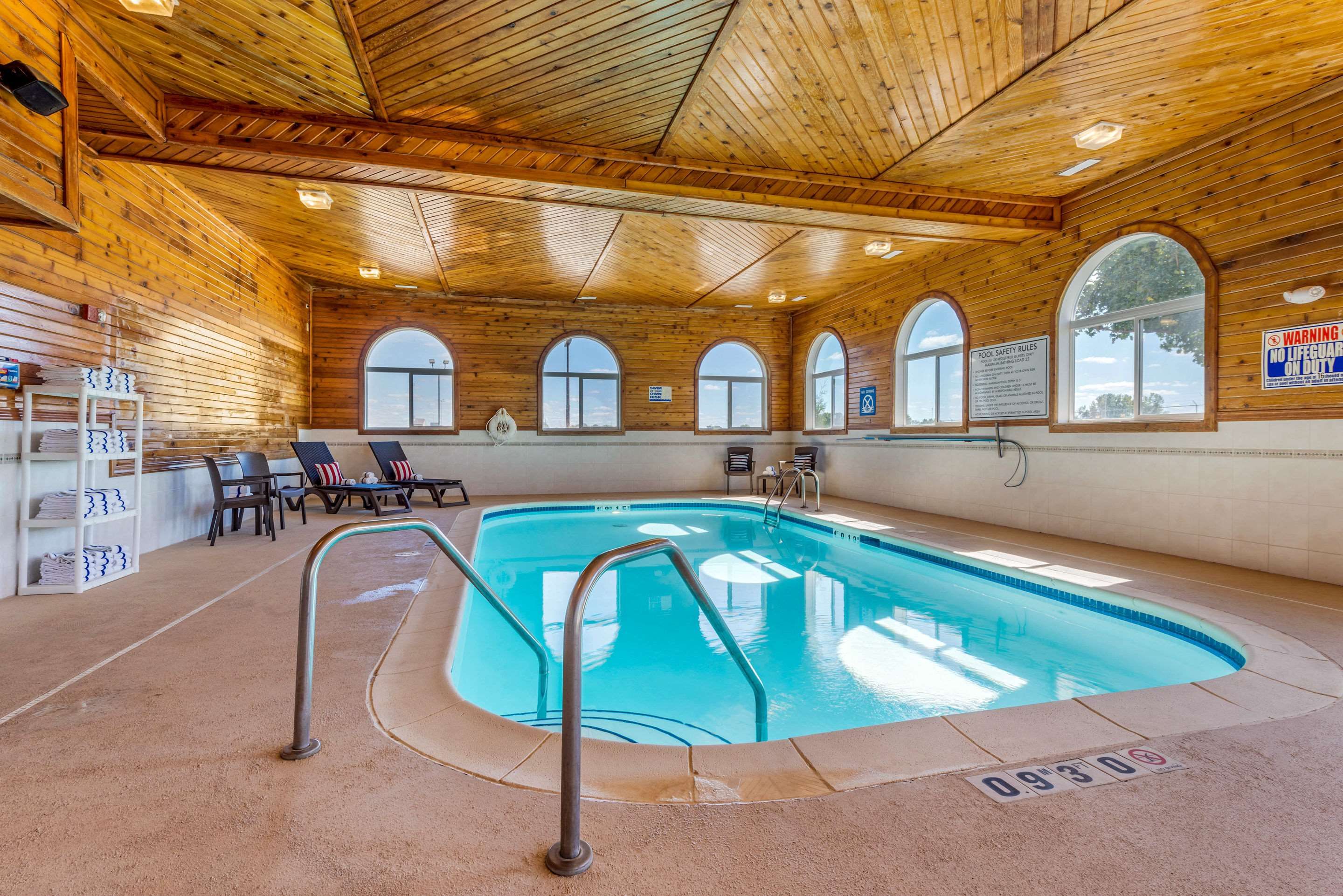Comfort Inn and Suites near Route 66 - Lincoln - Bazén