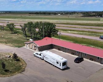 White Lake Lodge - Family Room - Room 1 - Sleeps 5 - White Lake