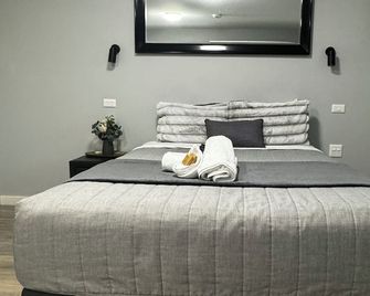 Foundry Apartments - Adamstown - Bedroom