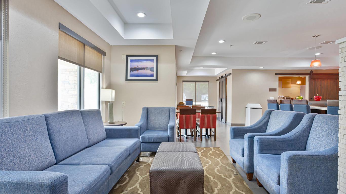 Comfort Inn and Suites Montgomery East Carmichael Rd