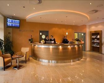 Airea Hotel - Büren - Front desk