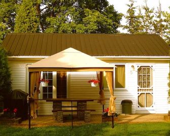 Doran Bay Resort - Iroquois - Cottage - 5 - Iroquois - Building