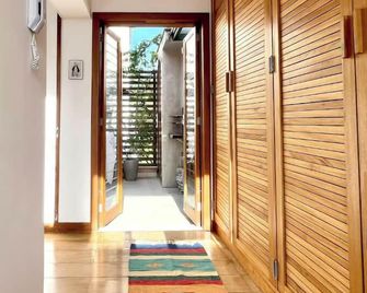 Townhouse in a bucolic neighborhood, near the Botanical Garden. - Rio De Janeiro - Couloir