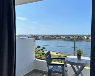 Bahia 79 Apartasuites Cerca al Centro - Cartagena - Balcony