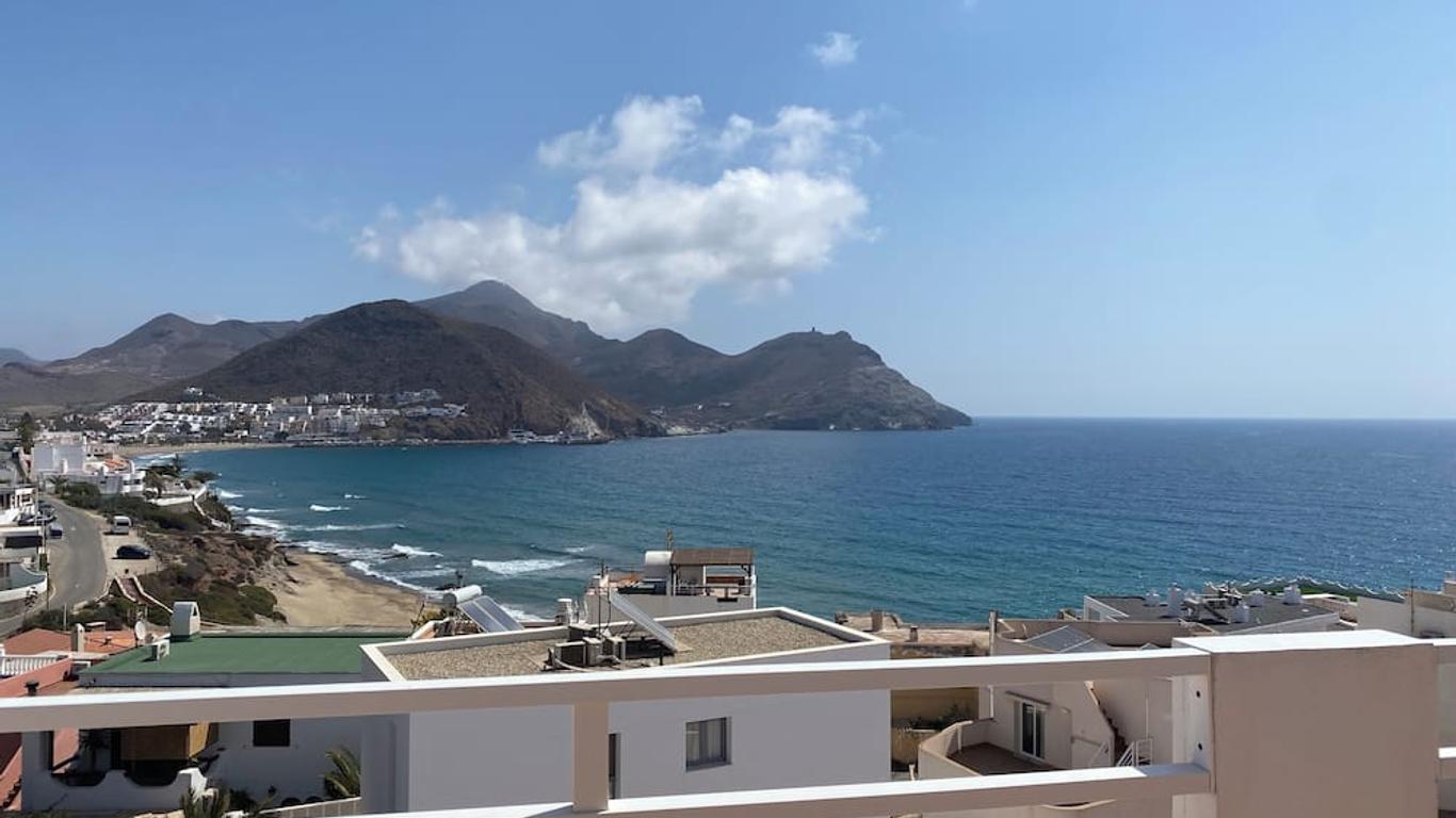 أبارت هوتل فيستامار