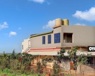 Spot On Suryoday Resort - Chikhaldara - Building