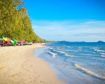 Golden River Hotel - Sihanoukville - Bãi biển