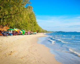 Golden River Hotel - Krong Preah Sihanouk - Beach