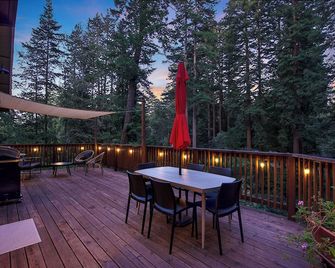 Redwood Oasis - Eco-luxury cabin with hot tub in the Santa Cruz Mountains - Ben Lomond - Balcón