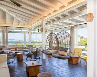Mangia's Santa Teresa Sardinia, Curio Collection by Hilton - Santa Teresa Gallura - Lounge