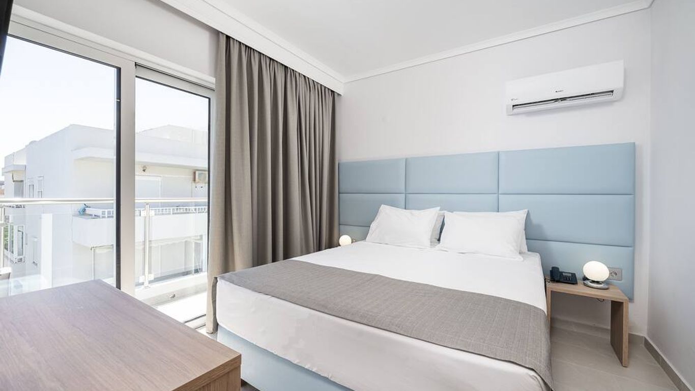 Poseidon Hotel and Apartments