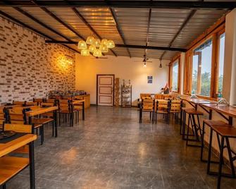 Paradise Pool Resort - Nainital - Restaurant