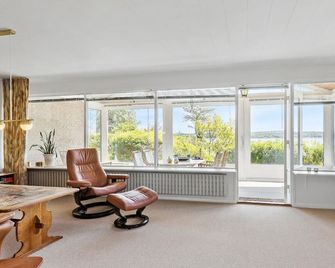 Stunning Home In Hobro - Hobro - Wohnzimmer