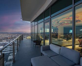 Stripviewsuites At Palms Place Penthouses - Las Vegas - Balcony