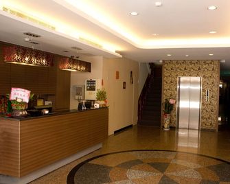 Home Full Hotel - Jincheng Township - Receção