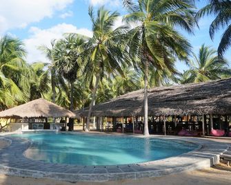 Kitelantis Hotel And Resort - Kalpitiya - Piscina