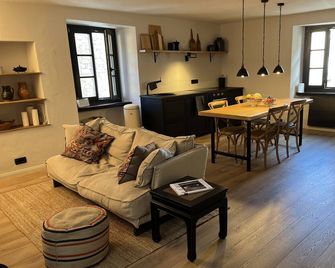Casa Castagna - Trüffel, Wein und Wanderfreude - Grožnjan - Sala de estar